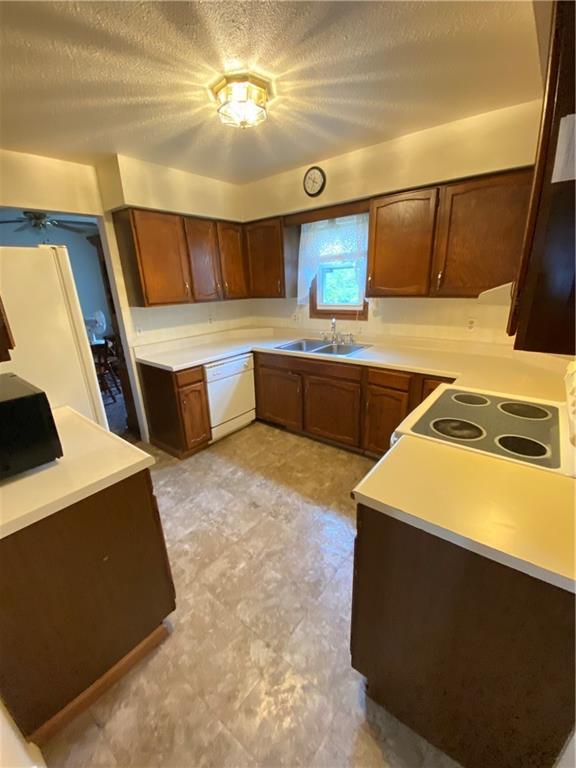 JoeHerbertAgent's tweet photo. 📣 FOR SALE - 1523 EAST 30TH STREET ERIE PA 16510 - $125,5000

Sits on 0.17 acres and is perfect for a growing family! The outside stream running through the backyard gives it a tranquil feel that any person would love! 

More info ➡️ https://t.co/Q9FBpXR2Xv https://t.co/hlnlpEEQ6z