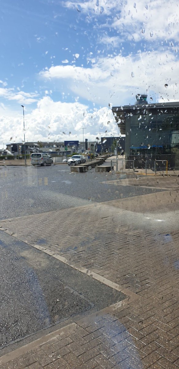 WeFlyEMA's tweet image. After a quick connection I'm now onboard @trentbartonland Skylink back to Nottingham.