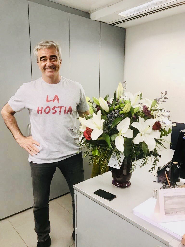 laurapinerog's tweet photo. La hostia. El jefe ha vuelto a ⁦@laventana⁩ ❤️ https://t.co/WHsNB3j0Ze
