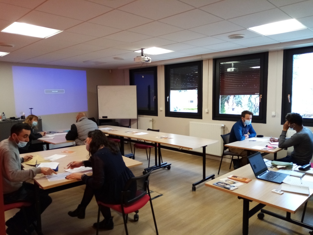 SophieSourisse's tweet photo. @pole_emploi #StChamond
Rencontre entre @Manpower et des demandeurs d'emploi du territoire de Pélussin
Présentation du CDI intérimaire et des besoins du territoire
#Réussite 3 profils qui vont pouvoir rapidement démarrer un contrat https://t.co/1hbOhoaX6C