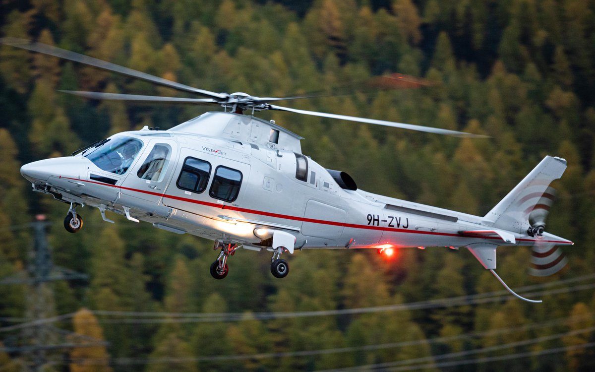 Agusta AW109SP 9H-ZVJ 
(MSN 22292 - FF: 2012) 
#LSZS 16.10.20
EOS 5D IV + EF 300mm f/2.8 IS II USM 
@zrhspot
@vistajet #SilverWithARedStripe  #RotorWings #Helicopter #AW109 #SMV #AgustWestland #Aviation #AvGeek #PlaneSpotting #AviationPhotography #Switzerland #Engadin #Samedan