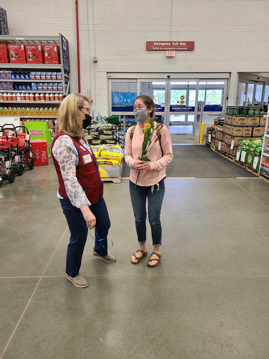 Lowe's Of Weaverville 2634 tweet media