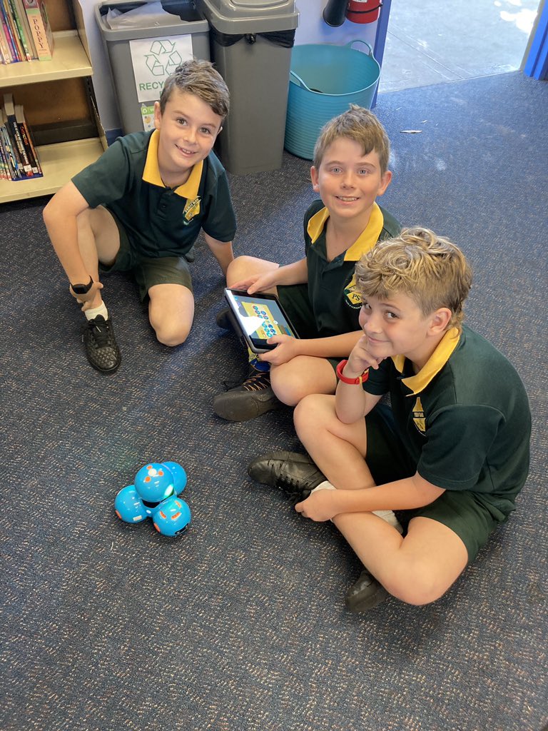 Students in 3/4D have been learning to code with Mrs Keith using the Dash Robots and the Blockly and Wonder Apps. #stematfernbay #stem #dashrobot