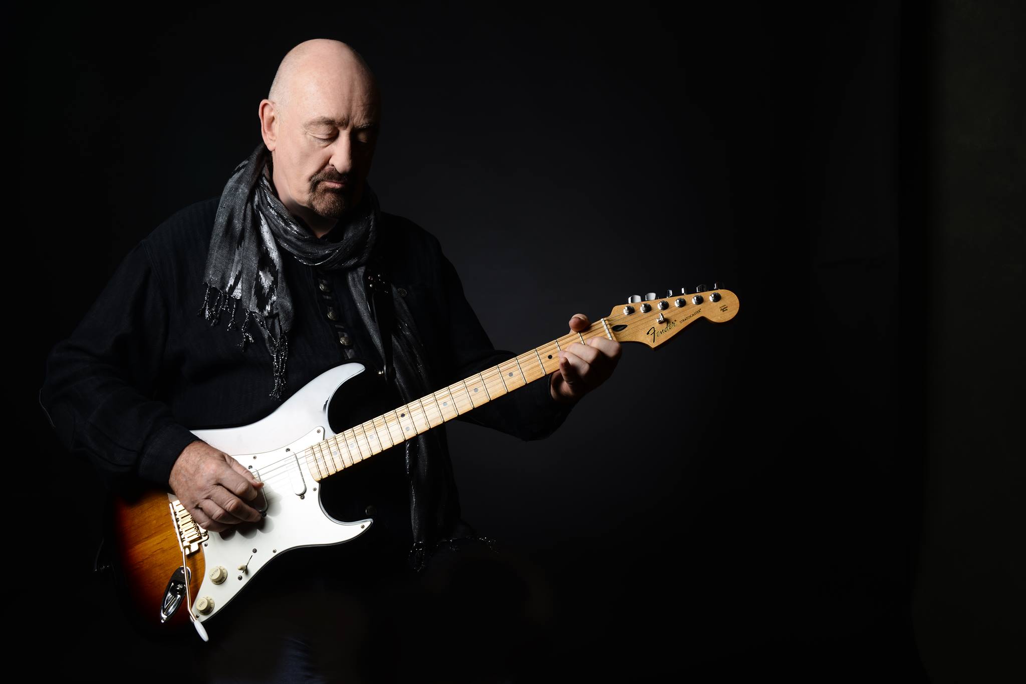 Happy Birthday to Dave Mason, 75 today 