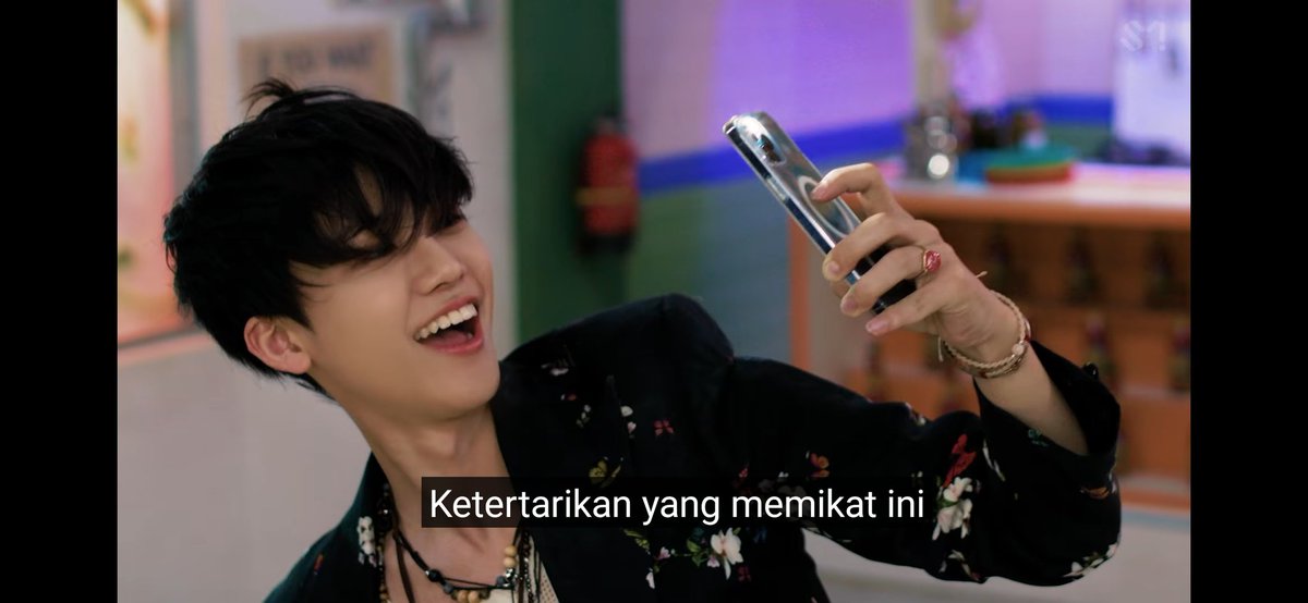 Greenteamath's tweet photo. Baru sempet liat MVnya. MOHON MAAF JAEMIN BIKIN MLEYOT BANGET 😭😭😭 as always 🥲 https://t.co/ptYpxdWkUD