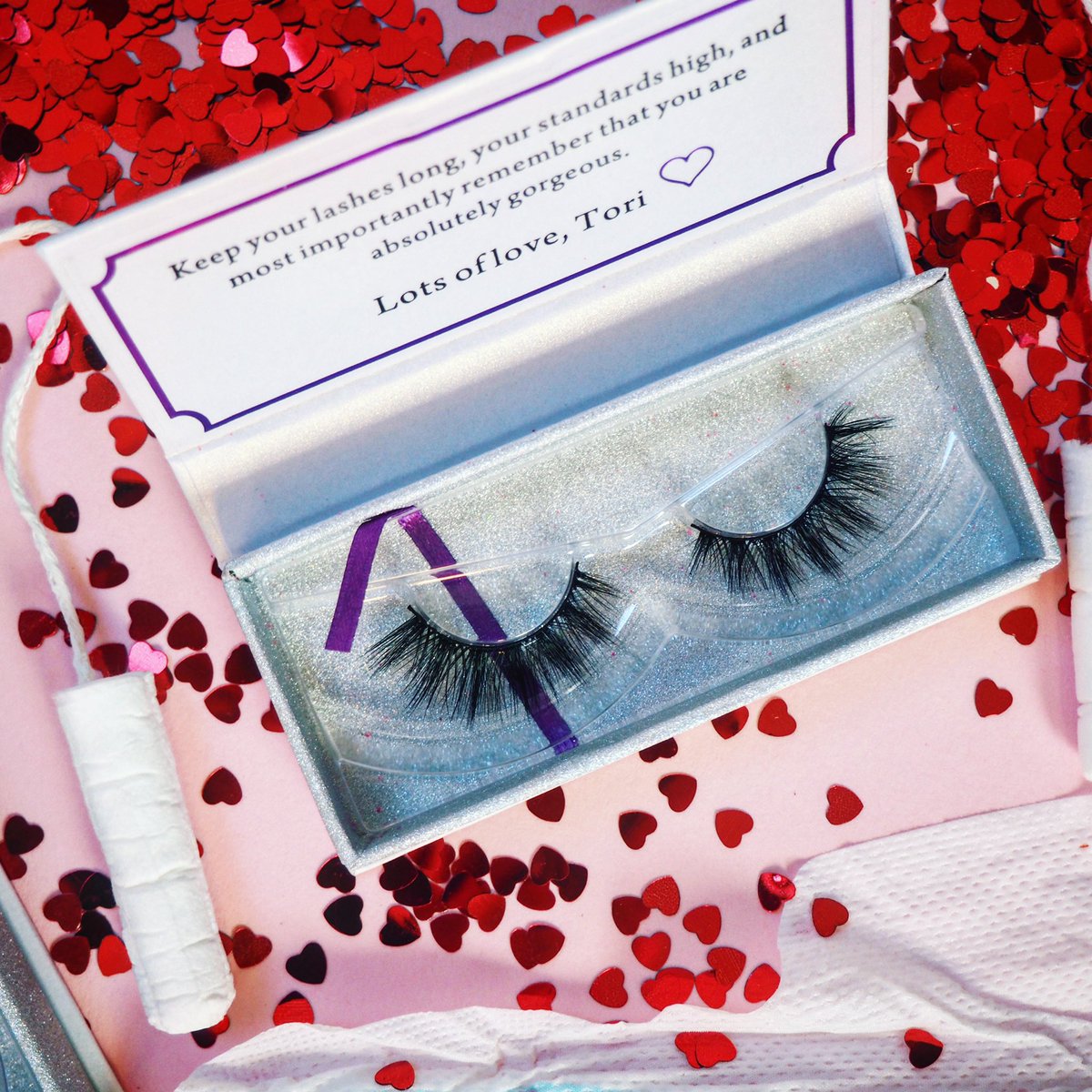 IRB_lashes's tweet photo. ❤️PLEASE RT ❤️

There are now under 20 pairs of my limited edition charity lash “lotus” in stock, with 20% of revenue being donated to @bloodygood__ 🩸

Treating yourself, supporting a small business and a fab charity in one go... what more do you want? 

https://t.co/RZJlezIMv3 https://t.co/ADouQTNl65