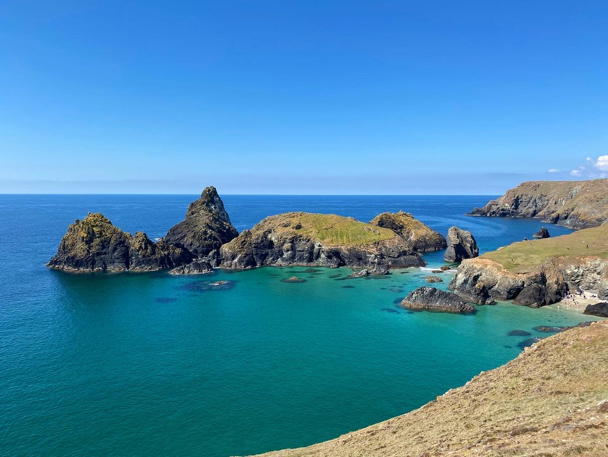 CambSchMines's tweet photo. It’s going to be a shock to the system, but we’re really excited! We’re looking forward to seeing all of our wonderful students too! Thank you so much to all the staff who have worked their socks off to get these trips organised. #geology #mining #geoscience #fieldwork #thisiscsm https://t.co/hfmd3NFbk7