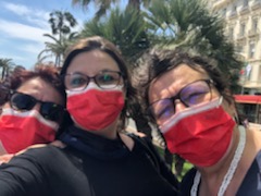 MChantalguzman's tweet photo. Masques rouges pour la planète https://t.co/QPq6T81sCS