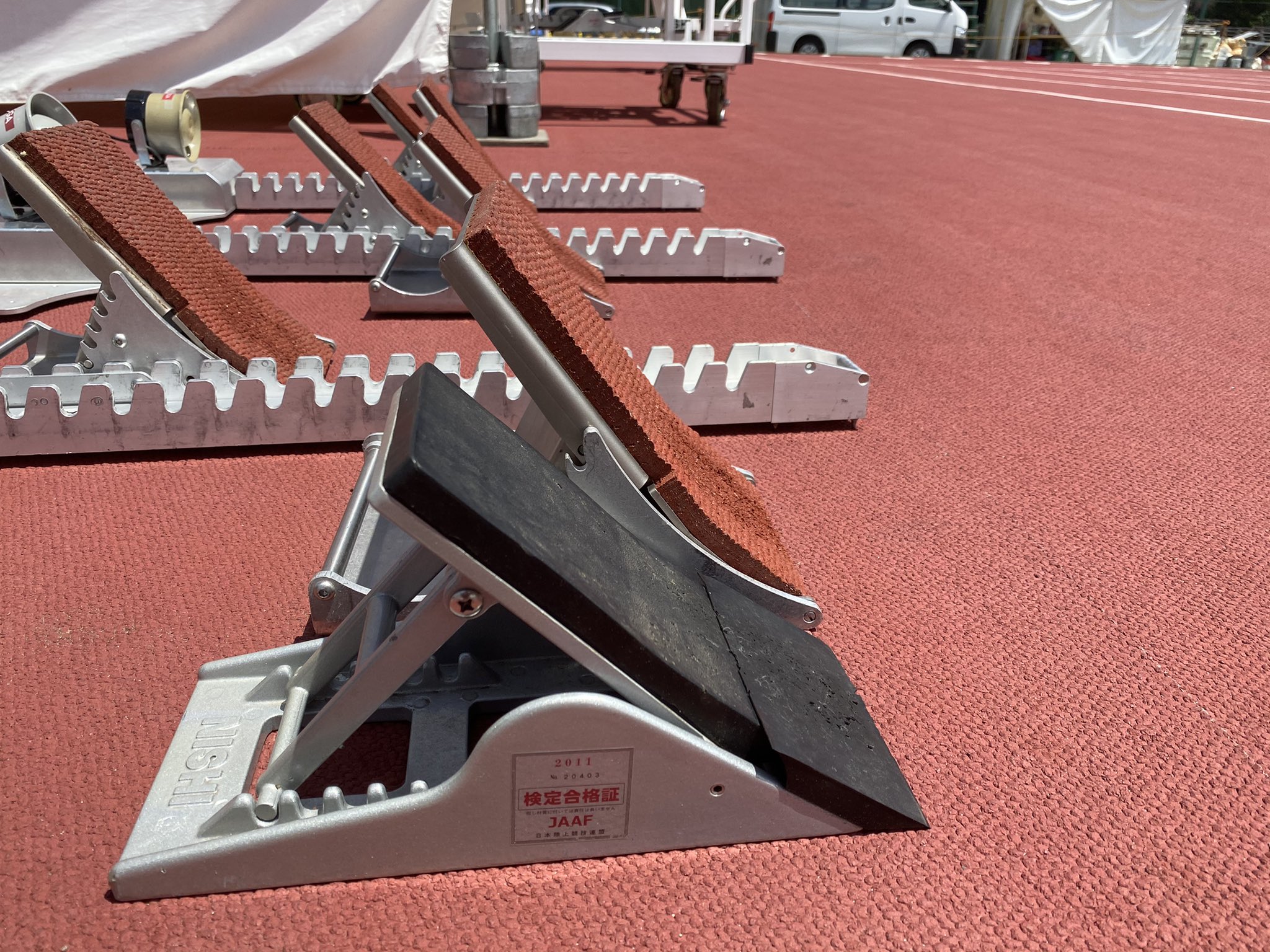 石川 周平 Readysteadytokyo裏話 試合で使われたスタブロは国内ではあまり使用されていないオメガ社製 国内で一般的に使われるnishi社製よりも急角度な設計 画像左が1番浅い角度 右が1番急な角度 T Co Bpds7fdlsf Twitter