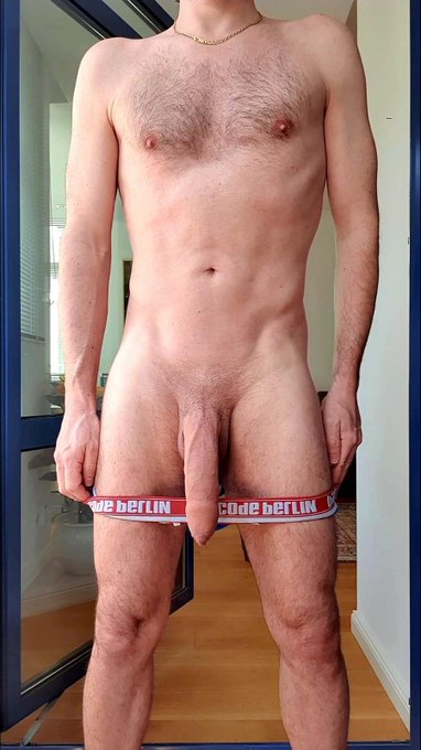 3 pic. Coming soon: @CockXXL meets @andyonassis. Here in a photo composition. But soon in real.

???