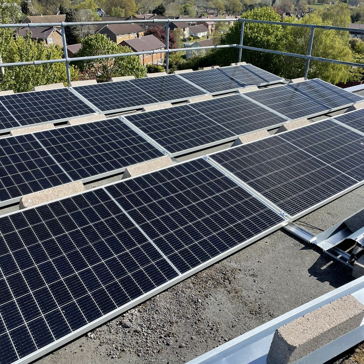 CarterElectrics's tweet photo. Our latest Solar PV installation at @ShortsGroup in Bracknell.
Short Group took advantage of a @LowCarbonGrant
Aaron, Josh and Mikey were grateful the wind had died down by the time they started work.
#Electricians #SolarPV #lowcarbonworkspaces https://t.co/BmEBxS4ETR