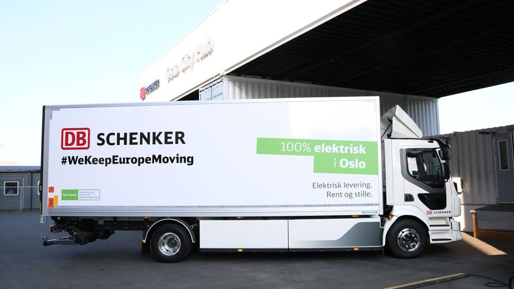 EinSamfunnsplan's tweet image. Hei @partiet: dette er elektriske tunge kjøretøy. I løpet av fem år er desse fullblods langsdistanse-kjøretøy. 
Dei kjører ikkje på skinner til Oslo. Dei skal nord-og-sør (og opp, ned, igjennom,) langs vestlandet. Der kjem det aldri jarnbane. ja #Hordfast #Rogfast #FerjefriE39