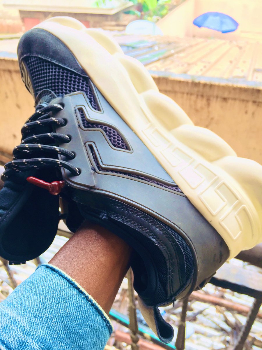 DeejayFhad's tweet photo. Up your shoe game 
#StreetTips is the plug https://t.co/kfLhOoKZIJ