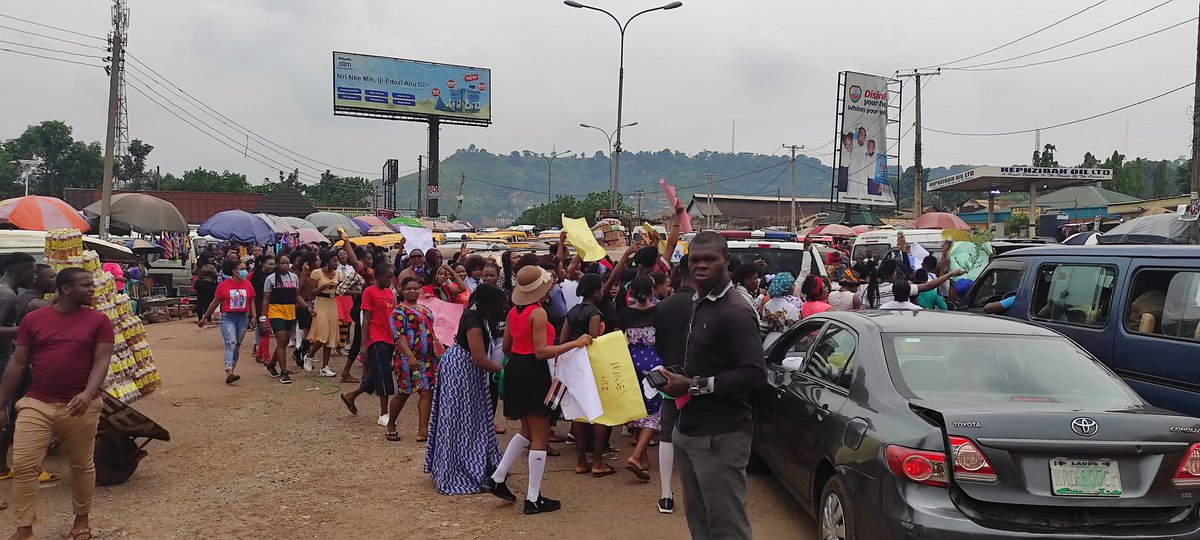 ChukwuebukaUgbo's tweet photo. Old #UNTH nursing school celebrating and enjoying there nursing week..

They are all excited for one week spared to them to exercise themselves.

@Coal_City @lotaremy @oyibo_ugbo @ochomma_  #unth https://t.co/hFVK3VnHTY