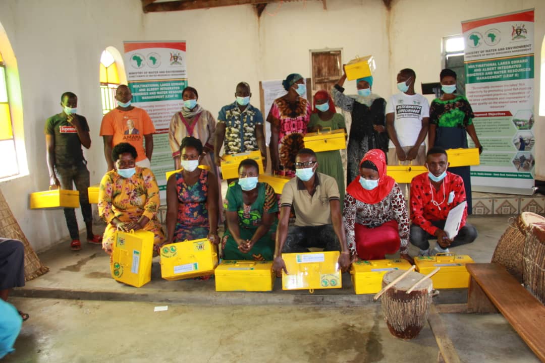 min_waterUg's tweet photo. #MWEworks: The #LEAFII project under took training in Village Savings and Loans Association(VSLA)in Rwenshama landing site, Rukungiri district. @GCICUganda @okidi64 @AfDB_Group @nbiweb @NelsapCu @Ogwete_S @MosesWatasa https://t.co/FvX5cmfpyr