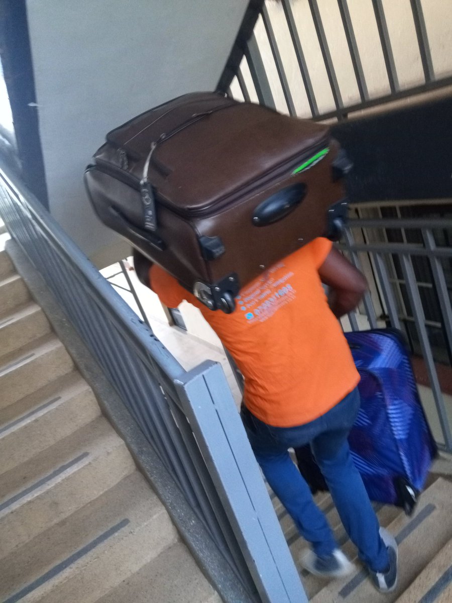EpitomeMovers's tweet photo. Need the help of our team without the moving truck 🚒? No problem! Our movers can lend you a hand with the heavy lifting around your home, office or business. Call us on 0722351605.
#MoveLikeABoss 
#KCSE2020 
#SouthC 
#QwetuHostelsInKaren https://t.co/54GbcVQw3j