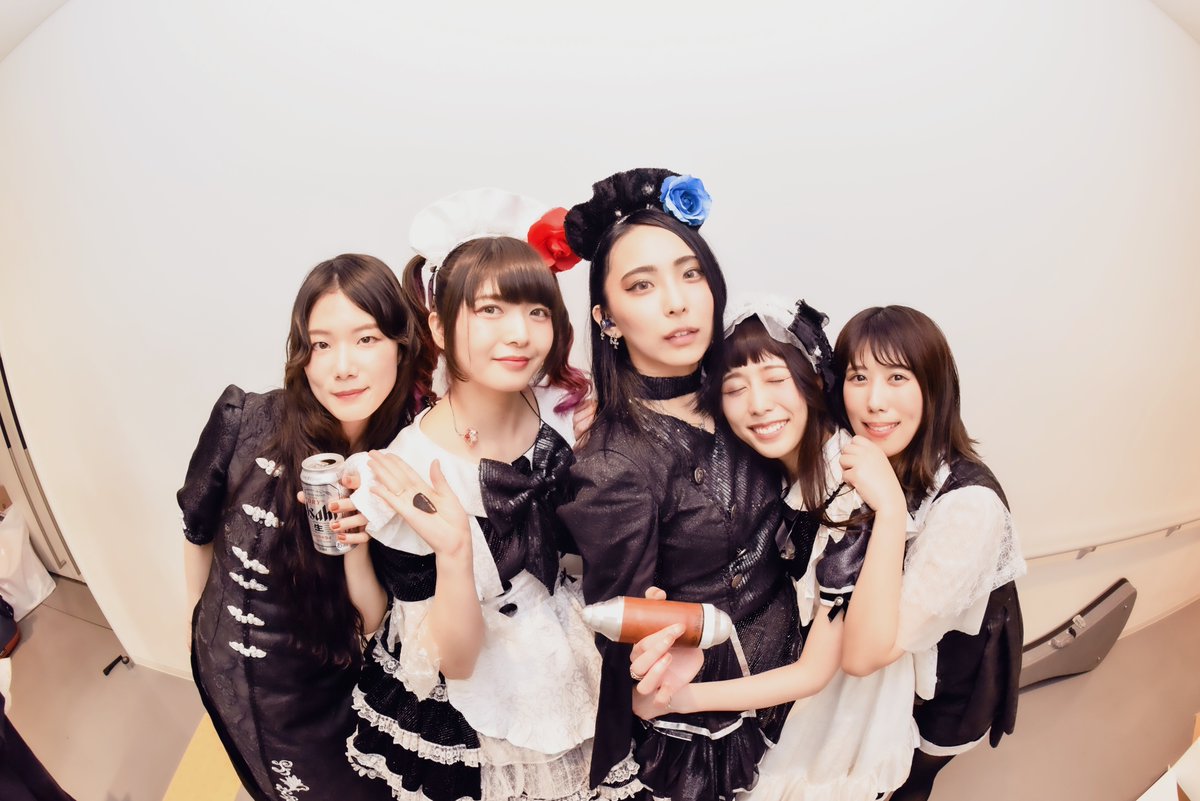 Band Maid Bandmaid Band Maid The Day Of Maid Thank You Very Much For Watching Everyone In The World It S Trending 7 In The U S 全世界の皆様ご視聴有難うございました Twitterで全米トレンド7位にランクイン Archive Tickets On