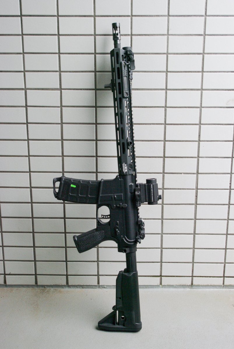 usya's tweet photo. 俺のBCM4もかっこいいよ！
#BCM4
#愛銃晒すとサバゲーマーがフォローやrtをしてくれるらしい https://t.co/kfTcOhCuPh