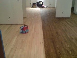 Have you ever taken a look at your hardwood floors and wished that you could change their color? So have we!  buff.ly/2KelHg6