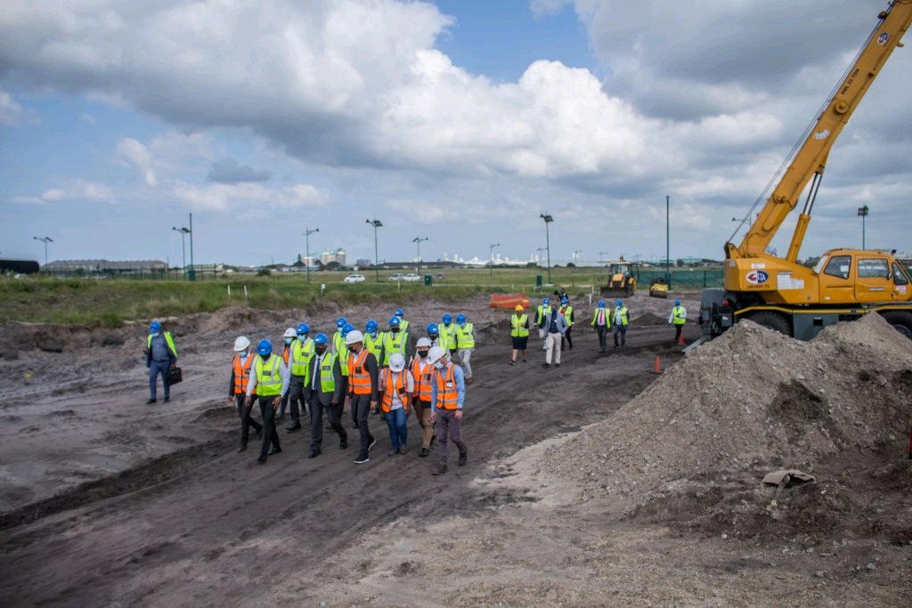 PropertyWheel's tweet photo. Construction has begun on the R200m first phase of the new Nyanza Light Metals titanium dioxide plant at Richards Bay’s Industrial Development Zone.

Cairo-based Afreximbank is backing the project with initial funding of $2m as is the DTI.

Read more here: https://t.co/vrUZ7oWIvE https://t.co/N1bwQyR2tw