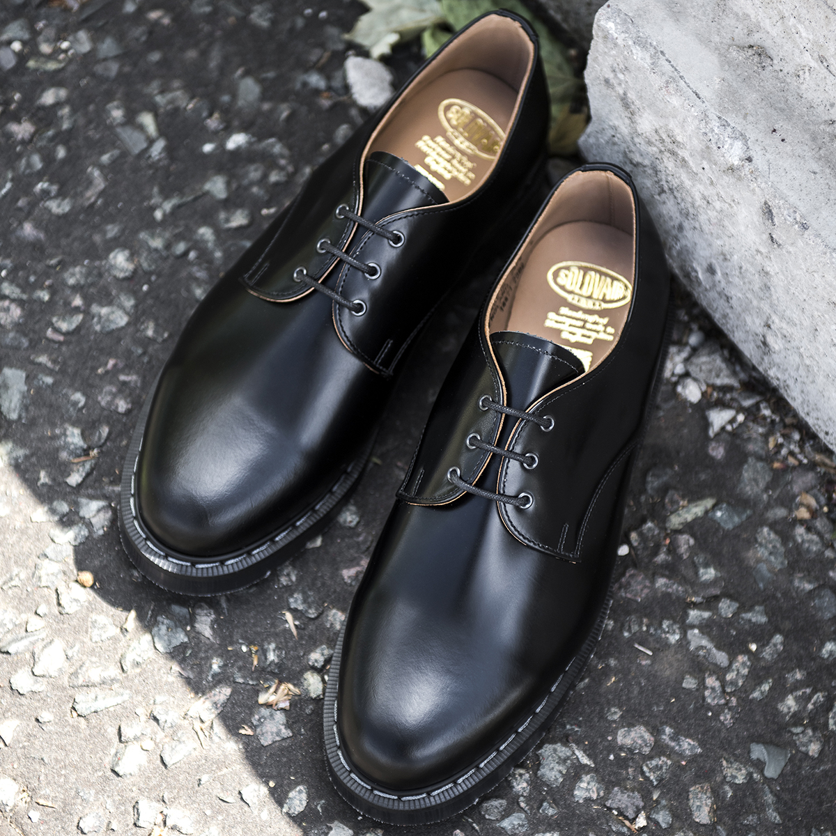 最大60%OFFクーポン SOLOVAIR Eye Shoe