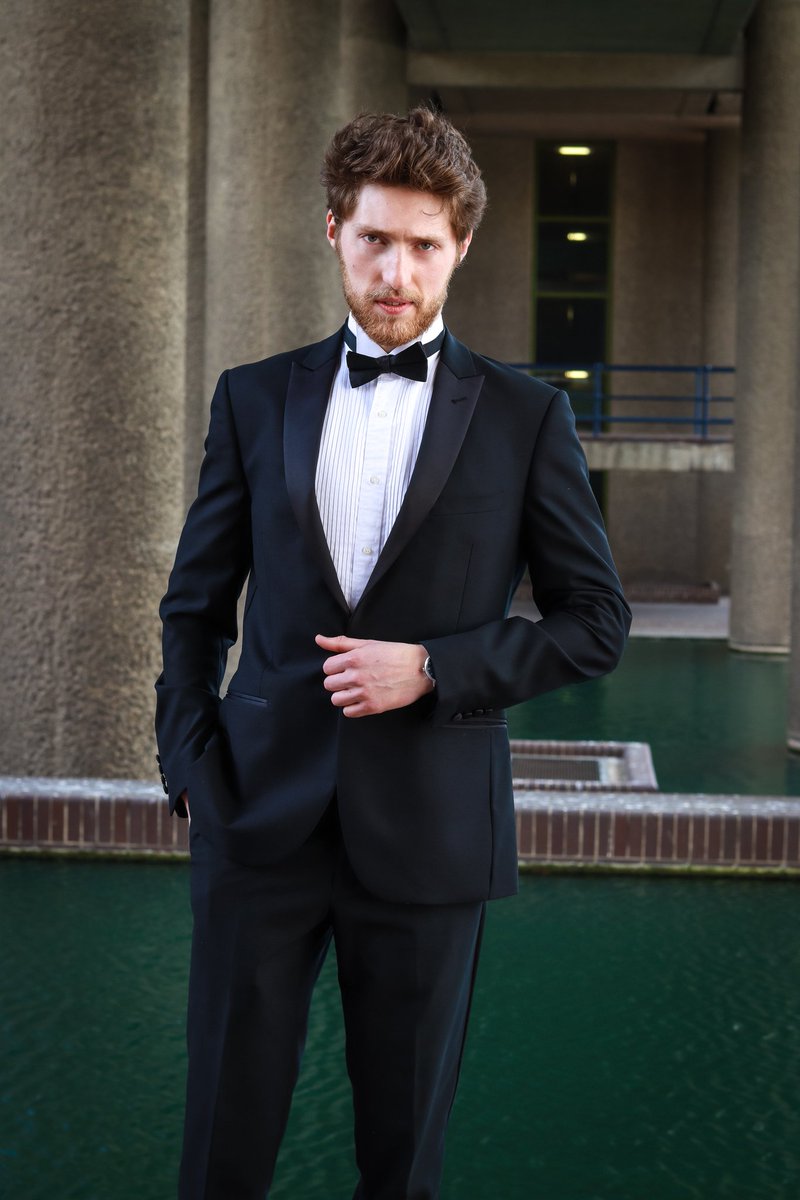 CJamesCreative's tweet photo. Jonah Halton - Classical Singer
-
Currently training at @guildhallschool
-
https://t.co/IYFF9JyhcJ 
-
#creativeportfolio #classicalsinger #opera #photographer #london https://t.co/hR5H9t6pQz