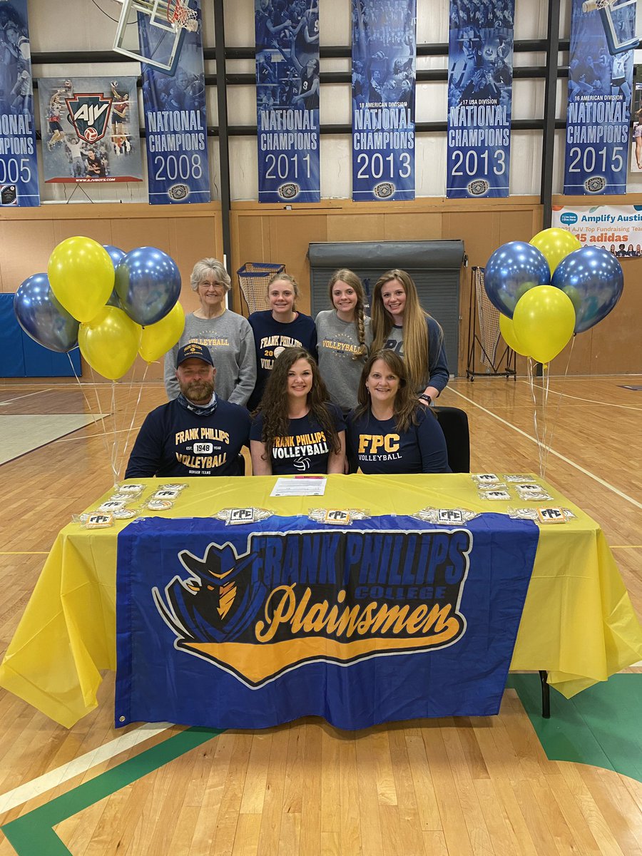 WimberleyHS's tweet photo. Congrats Campbell on signing to play Volleyball for Frank Phillips College. Best Wishes! #WHSTEXANPRIDE https://t.co/Nf1rKxLyfw