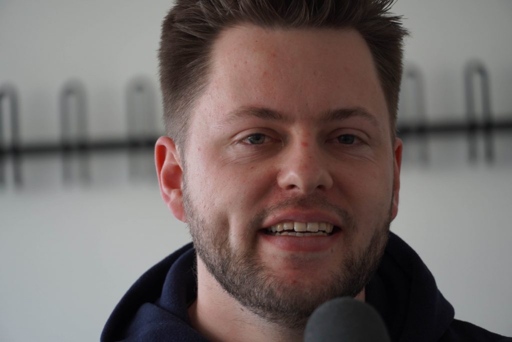 Im Podcast "Der Emscherbote" von <a href="/voregger/">Michael Voregger</a> spricht unser Gründer Mirko Mollik in der jüngsten Folge über die Themen #Startup, #Identität, #SSI und #Blockchain.

Außerdem mit dabei: <a href="/ProfPohlmann/">Norbert Pohlmann</a> vom <a href="/_ifis/">if(is)</a> 

Ruhig reinhören: emscherbote.de/03-backup-der-…