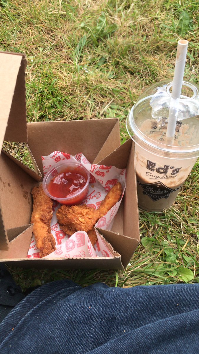 James (@james_horrex) on Twitter photo <a href="/edsdiners/">Ed's Easy Diner</a> my first post lockdown/ click&collect eds… I’m a very happy chappy, perfect as always. Been waiting for this for months <a href="/edsdiners/">Ed's Easy Diner</a> my first post lockdown/ click&collect eds… I’m a very happy chappy, perfect as always. Been waiting for this for months
