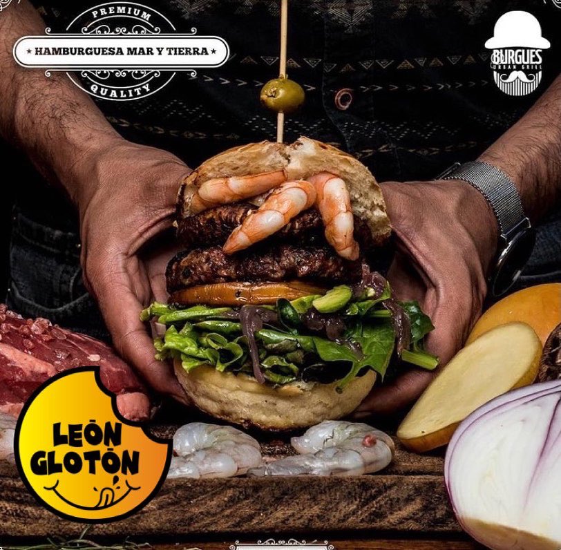 LeonGloton's tweet photo. Glotones arrancamos la semana nada más y nada menos con esta deliciosa recomendación de @burgues_leon cómo una Hamburguesa mar y tierra y una Hamburguesa de rib eye definitivamente lo mejor para iniciar el lunes. 
#LeónGlotón https://t.co/BROATt5hhl