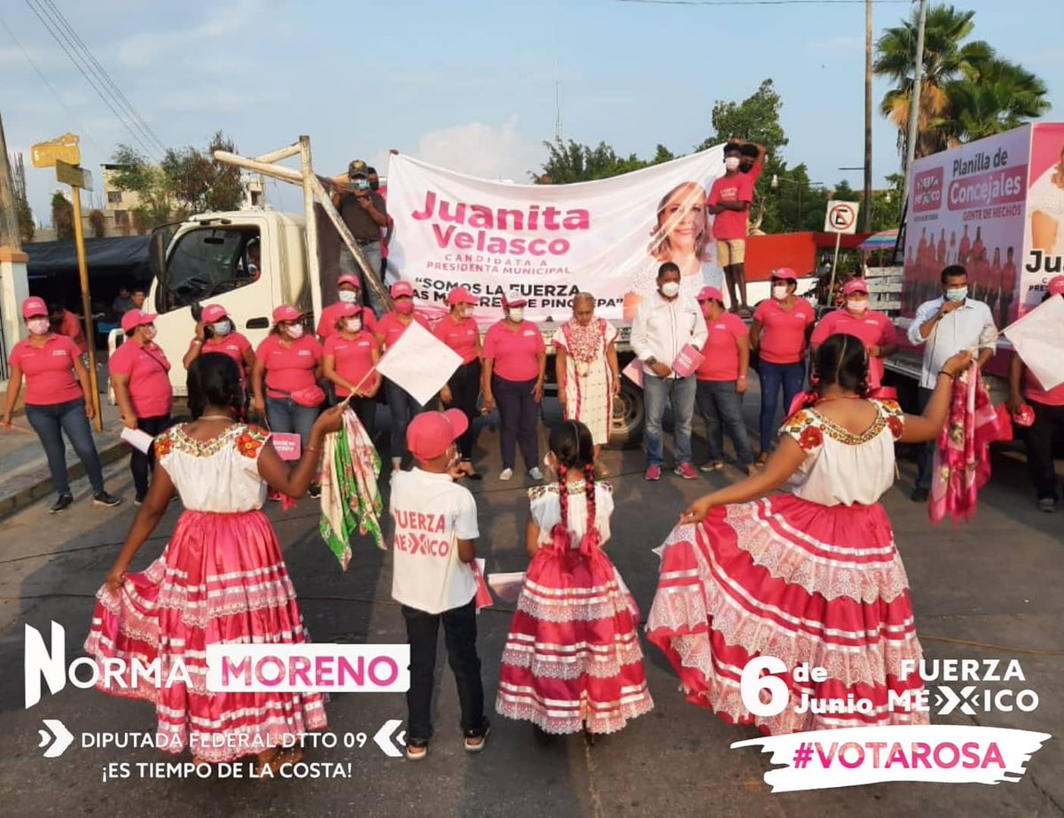 NormaMorenoCruz's tweet photo. Junto a mi amiga #JuanitaVelasco candidata a Presidenta Municipal de #PinotepaNacional, siguiendo las recomendaciones de salud, en compañia de cientos de personas recorremos las calles de este bello municipio #YaEsTiempoDeLaCosta
#Distrito09ConFuerza
#6DeJunioVotaFuerza #VotaRosa https://t.co/MIB7PKVTXn