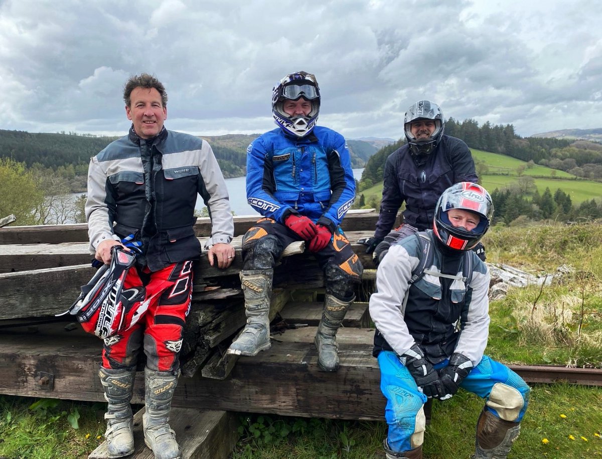 TrailRidingUK's tweet photo. 👍🏻 #trailriding #trailridinguk #guidedtrailriding #bikes #dirtbikes #motorbikes #ktm #350cc #250cc #450cc #greenlaning #offroad #offroadbiking #motorcross #enduro #adventurebikes #wales #trailridingwales https://t.co/vb9K8Njlke