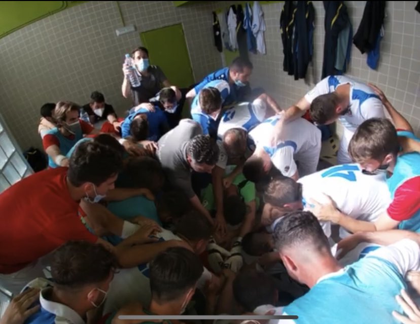 Unión, compañerismo, solidaridad, respeto, admiración etc etc etc... y muchísimo compromiso. Mi BANDA . No dejáis de sorprendernos. Equipo de playoffs a 2 División RFEF. Enormes <a href="/SillaCF/">Silla Club de Fútbol Oficial</a>