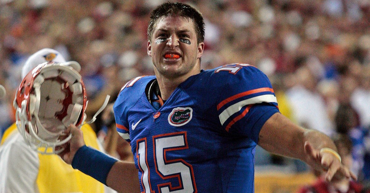 BREAKING: The Jaguars are signing former QB turned TE Tim Tebow to a 1-year deal. 

(H/T: <a href="/RapSheet/">Ian Rapoport</a>)