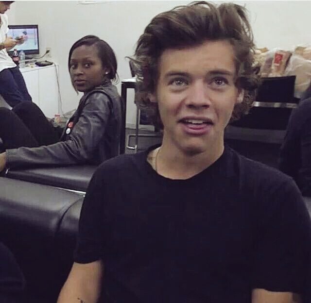 "ha- harry?" ~ a thread