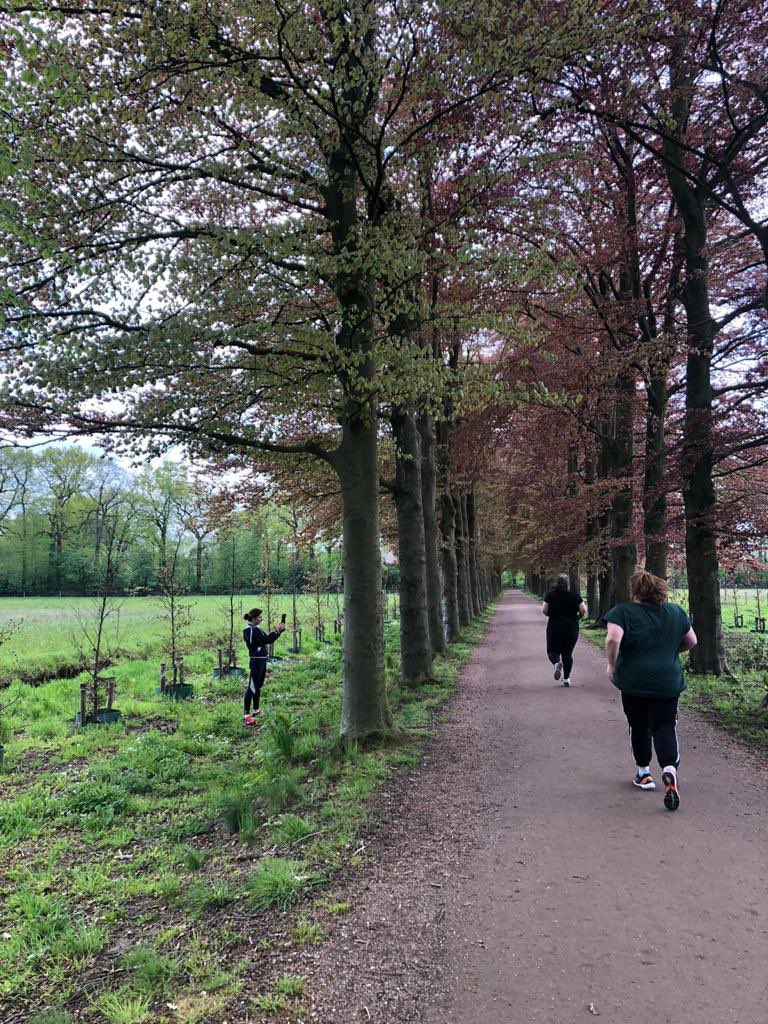 Vandaag maakte onze collega Hester hardloopanalyses bij #plucgg een goede manier om blessures te voorkomen en te adviseren over looptechniek. #fysiotherapieamersfoort #runningtherapie #running #hardlopen