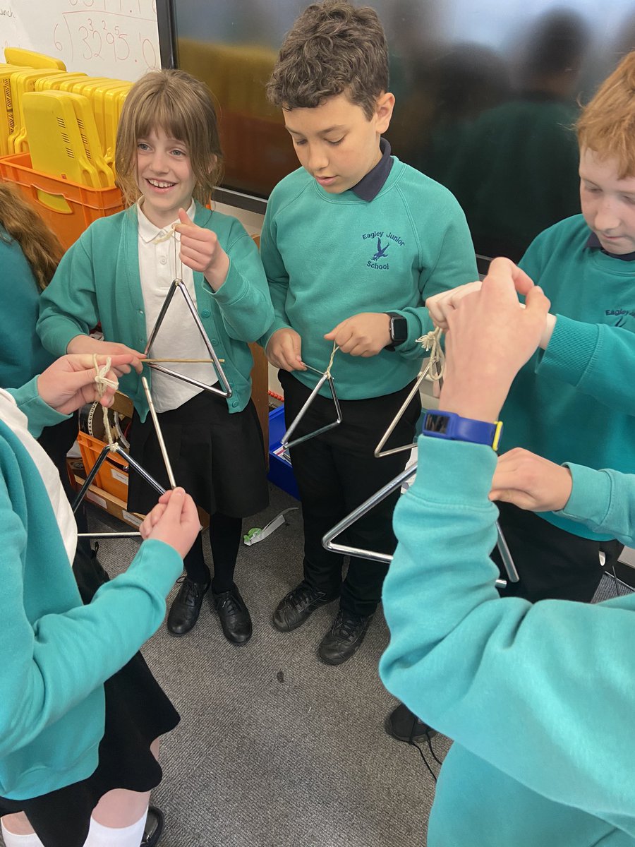 eagley5d's tweet photo. Miss Dawber’s head might be banging, but our samba beats are coming along nicely this afternoon! #gettingmusical #noisyinhere #sambasamba https://t.co/qOQBe9Vnvu