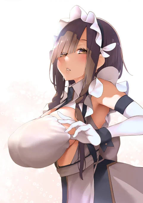 巨乳しか勝たんメイド服
#メイドの日 