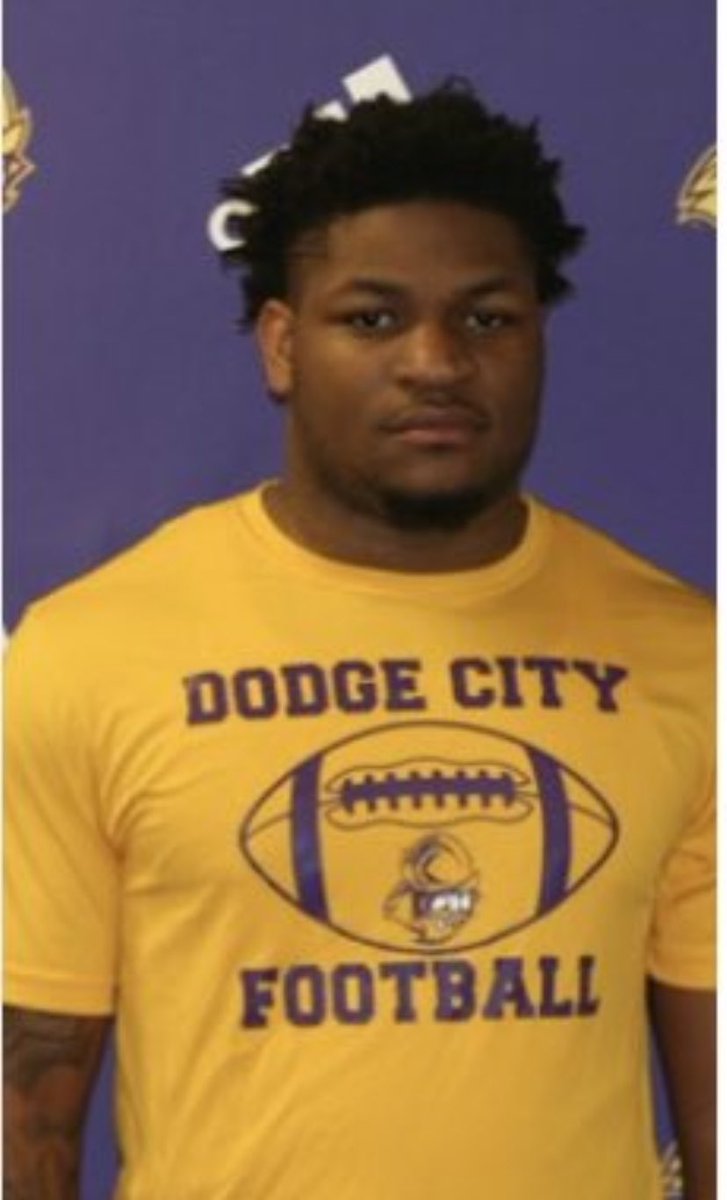 TroupRecruitz's tweet photo. Congrats to former Harris County HS multi-sport standout Cal’von Harris. This weekend he graduated and attained his associates degree from Dodge City(KS)CC. #CountyWay #RecruitTheCounty #GoConqsFB @rcoon959 https://t.co/dIMACyub4E