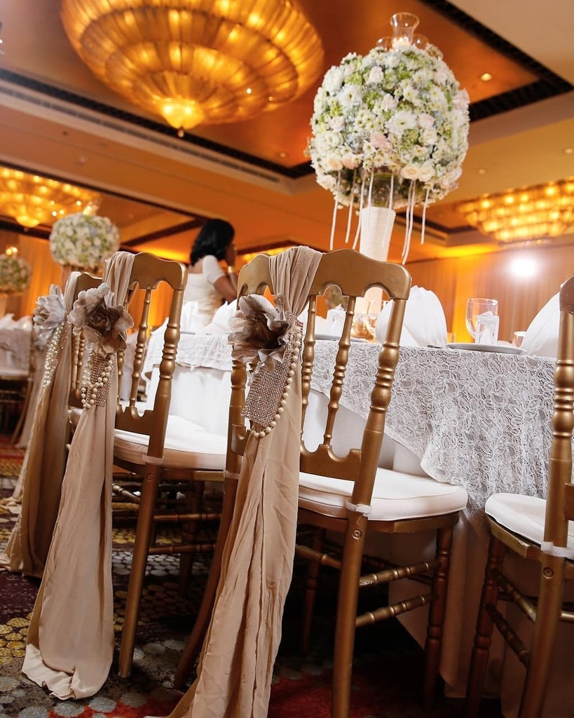 EventzNTrendz's tweet image. "Dress it up"
Wedding Planner @eventzntrendz 
#Wedding #Weddingchair #Weddingseating #Goldchair #Banquet #Banquetchair #Banquetseating #Banquetsetup #Vintagedecoration #Vintageweddingdecor #Gatsbydecor #Weddingdecor #Weddingdecoration #Asianwedding #Sril… instagr.am/p/COsd1Y5hwO3/