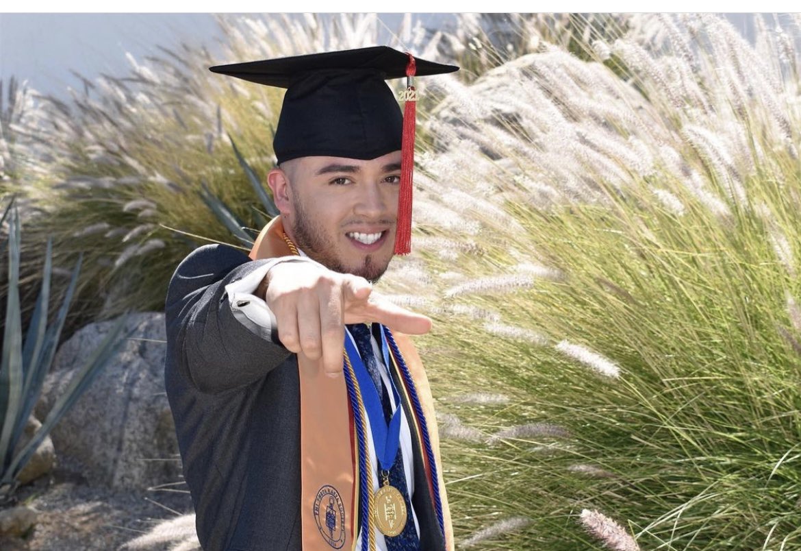 TincherLadner's tweet photo. Don’t believe all the low stats you hear on community college transfer - it’s not just a one-way street. When it all shakes out, half transfer and half of all BS degrees have CC credit. 🎓 https://t.co/0FKxgkGkaD