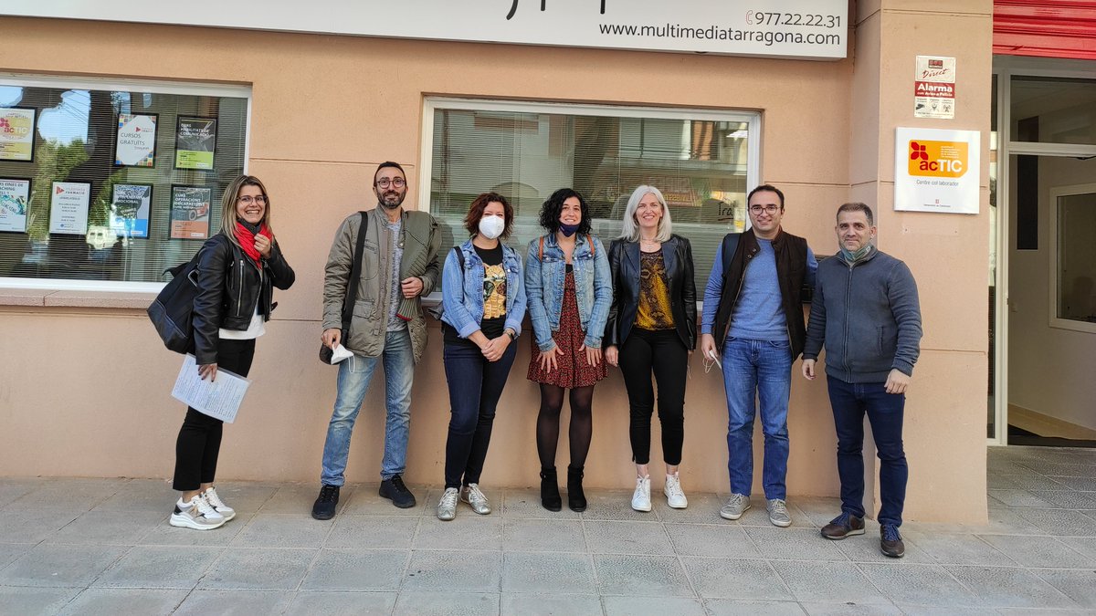 Multimediatgn's tweet photo. A Multimèdia Formació: - 1ª Edició - acTIC Mitjà - 100% aprovats. MOLTES FELICITATS a: Laura, Sonia, Marc, Jordi, Susana, Sara, Laia , i com no.... al Victor, el nostre Docent!!
#formacio #TIC #ACTIC #cursos #multimediatarragona #multimediaformacio #Torredembarra #preparacioactic https://t.co/3n5dE5Hnsf