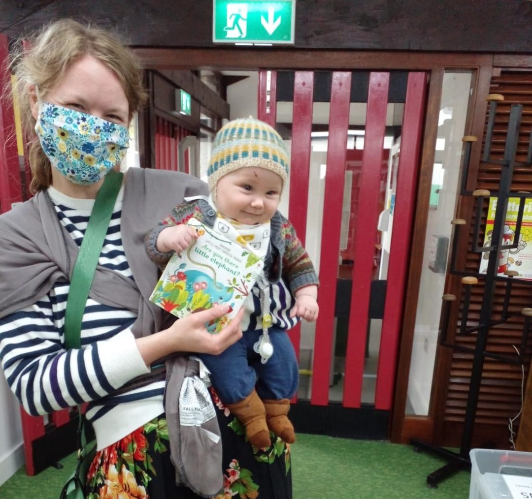 clarelibrary's tweet photo. Kilrush Library was delighted to welcome back readers Eline Davis and her baby Timmie first thing this morning!!
Smiles all round 🙂🙃

#librariesireland #welcomeback #librariesareopen #reopening #wereback https://t.co/RebgmxlVZt