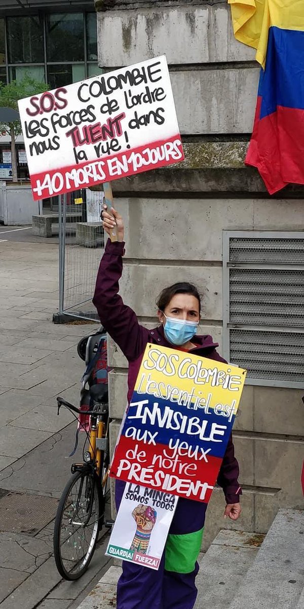 Rassemblement contre la répression en #Colombie à #Nancy.

#ColombiaEnAlertaRoja 
#ColombiaResiste 
#Colombie