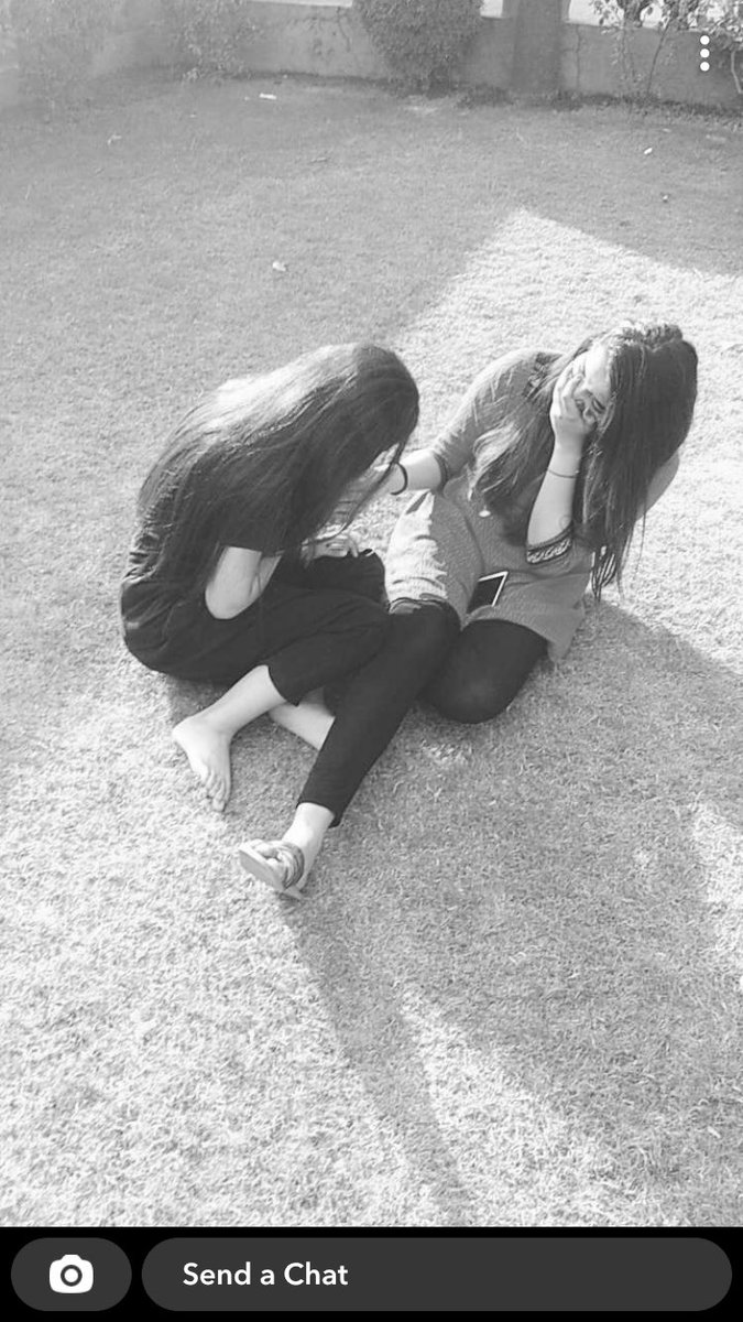 amnakhani123's tweet photo. @swaira_malik guess what saad sent me on SC 😂🙌🏻❤️
#3YearsBack https://t.co/jt8UU741BF