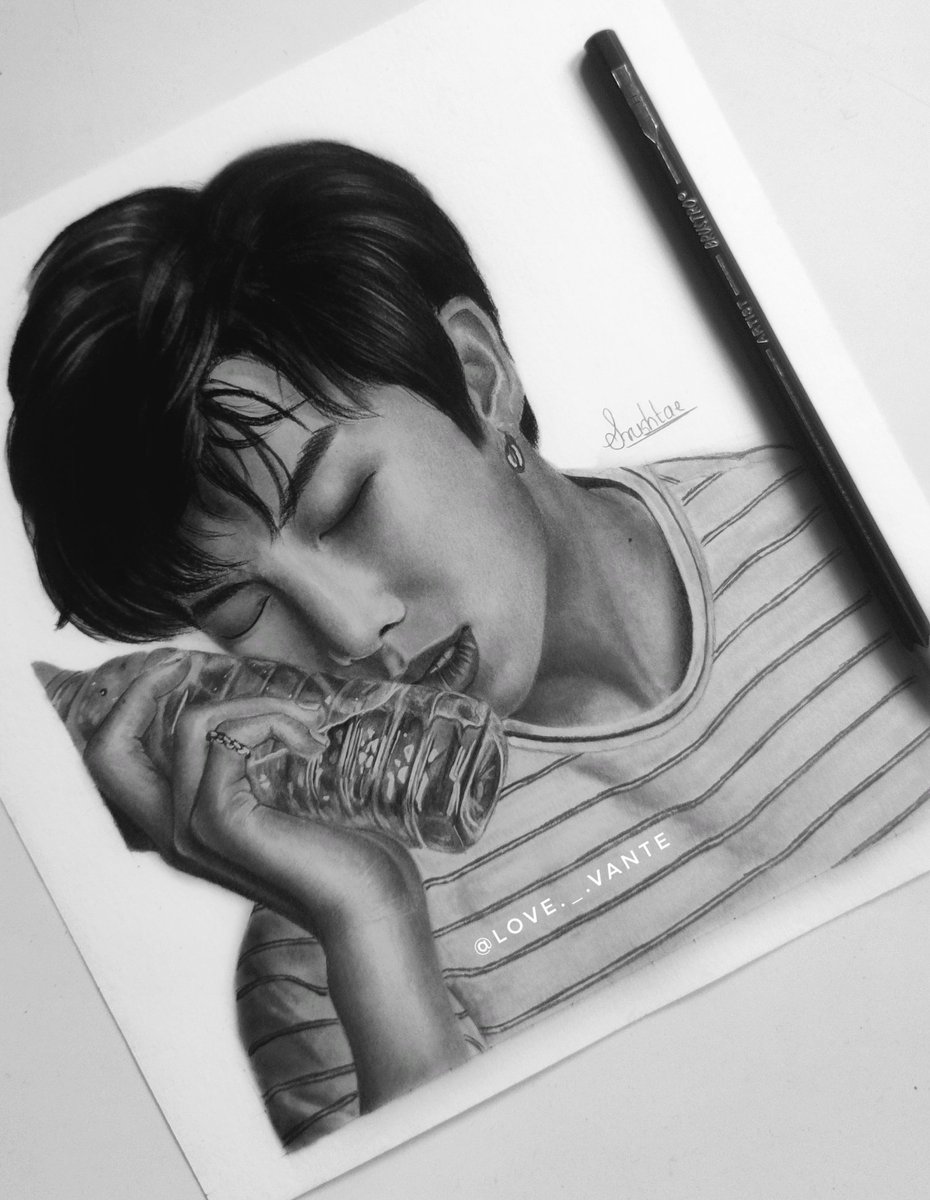 Srushtae0's tweet photo. I'm still can't believe I drew this 🥺🤧🤧💕💜skskk
#RM 
#Namjoon 
#bts
#BTSARMY 
#BTS_Butter https://t.co/WnnAisQKUS