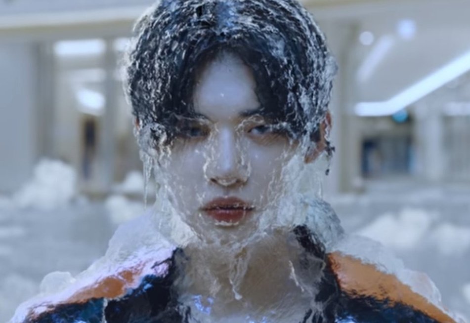 1M copies pre order

Yeonjun: