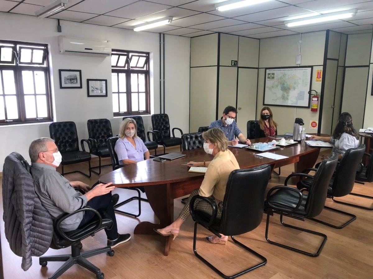 amunescoficial's tweet photo. 📆 Em Rio Negrinho e São Bento do Sul, Amunesc se reúne com os prefeitos
📍Também foram realizadas visitas técnicas para a elaboração de projetos

📲Veja no link: https://t.co/bJkrAYCNLt

#amunesc #rionegrinho #saobentodosul #visitatecnica #engenharia #arquitetura #urbanismo https://t.co/WUE8TFuXrY