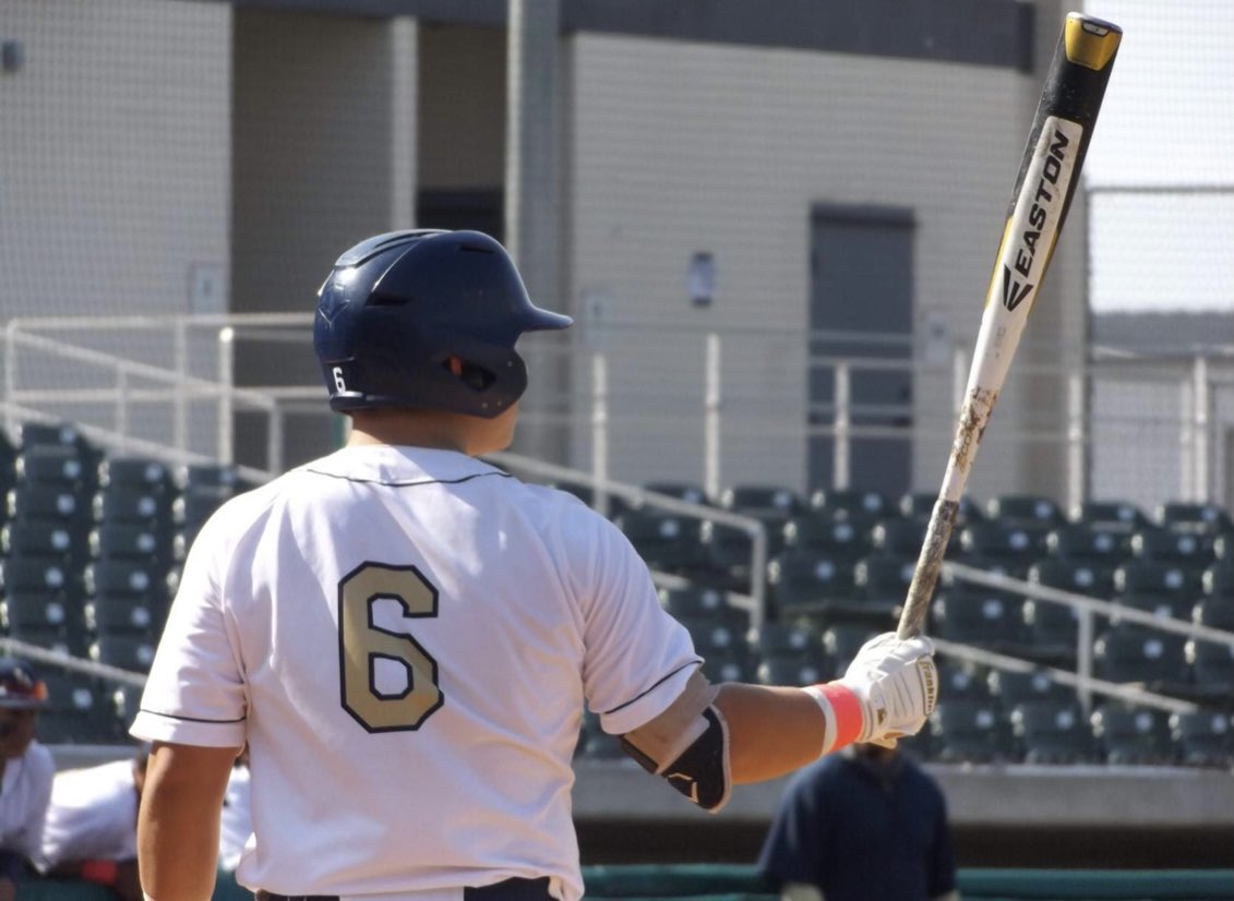 robertvill31's tweet photo. Grateful and honored to have represented an amazing program for the past 4 years, blue and gold forever. #sixout #Earnit https://t.co/V6WuKiR8tw