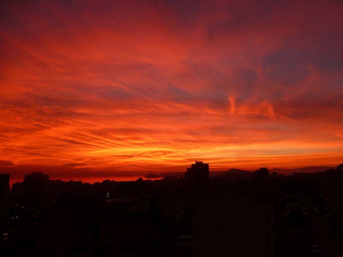 touristguidecro's tweet photo. "There is nothing more musical than a sunset." #Split awaits you! #Croatia #CroatiaFullOfLife #Dalmatia #sunset #sunsetparadise #sunsetphotography #sunsets #guide #UNESCO #nature #NaturePhotography #sky #tourism https://t.co/P4sRUGigq8
